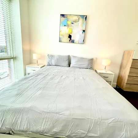Wishie Homes- Entire Unit Next To Luas Train Stop דבלין